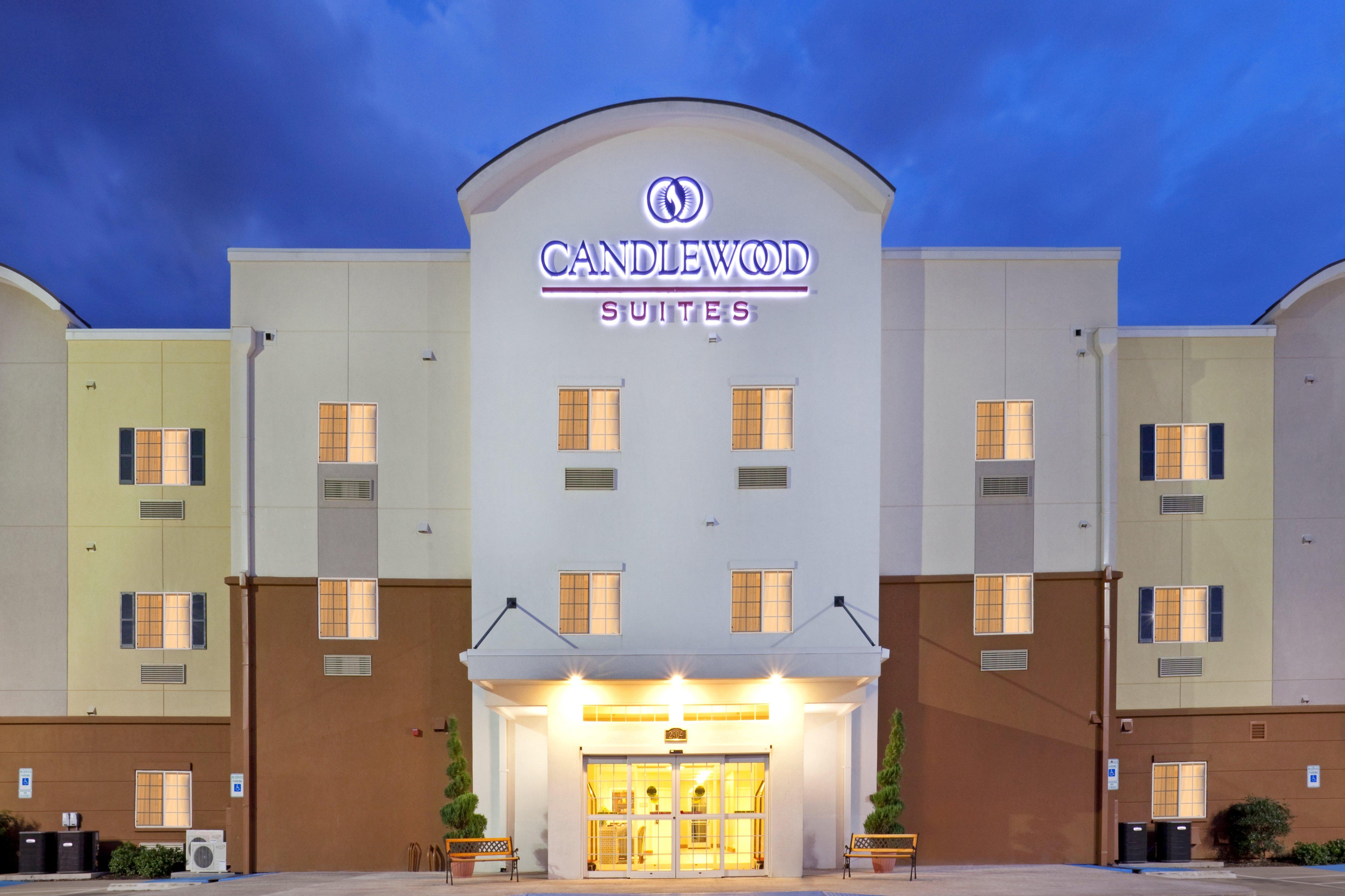 Candlewood Suites Lenexa - Overland Park Area, An Ihg Hotel Exterior photo