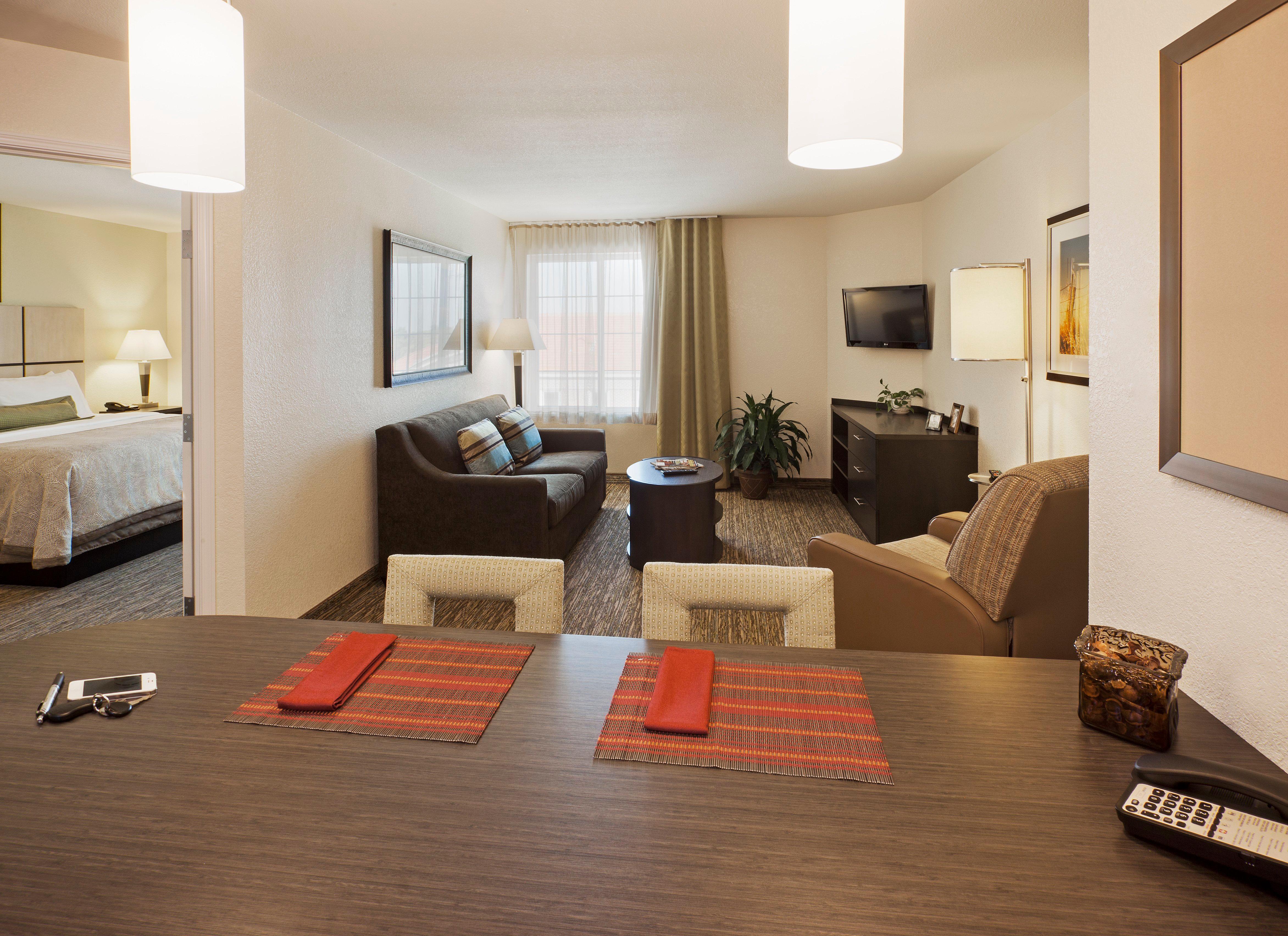 Candlewood Suites Lenexa - Overland Park Area, An Ihg Hotel Exterior photo