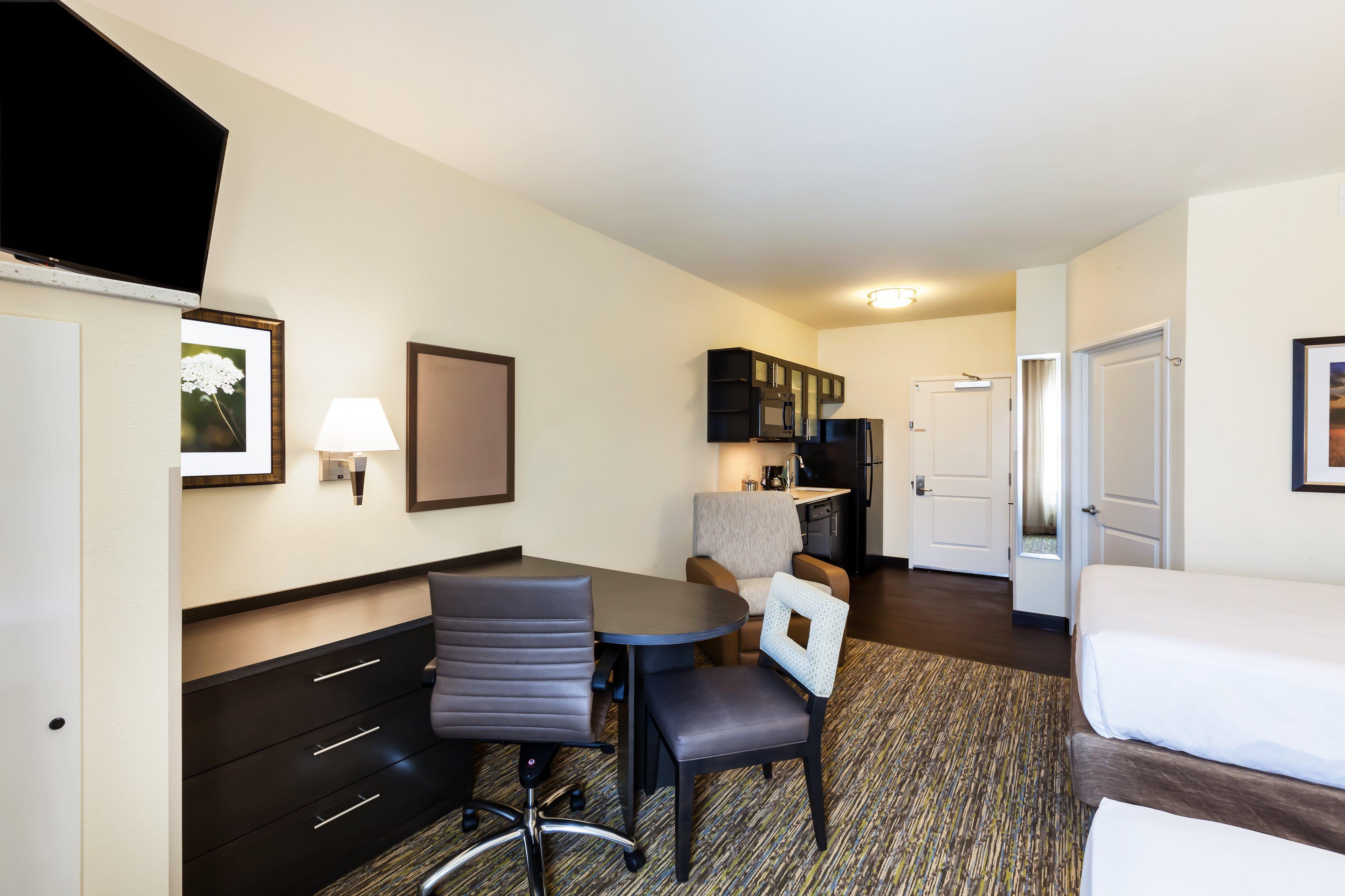 Candlewood Suites Lenexa - Overland Park Area, An Ihg Hotel Exterior photo