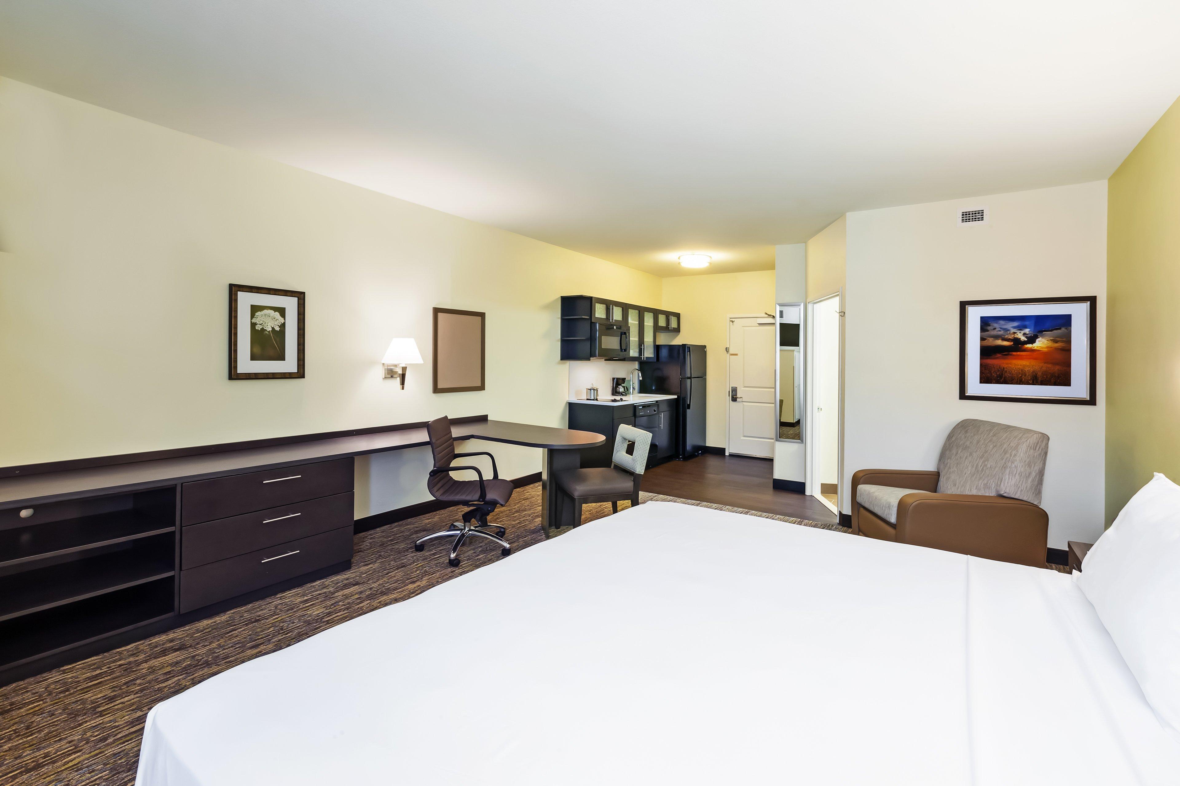 Candlewood Suites Lenexa - Overland Park Area, An Ihg Hotel Exterior photo