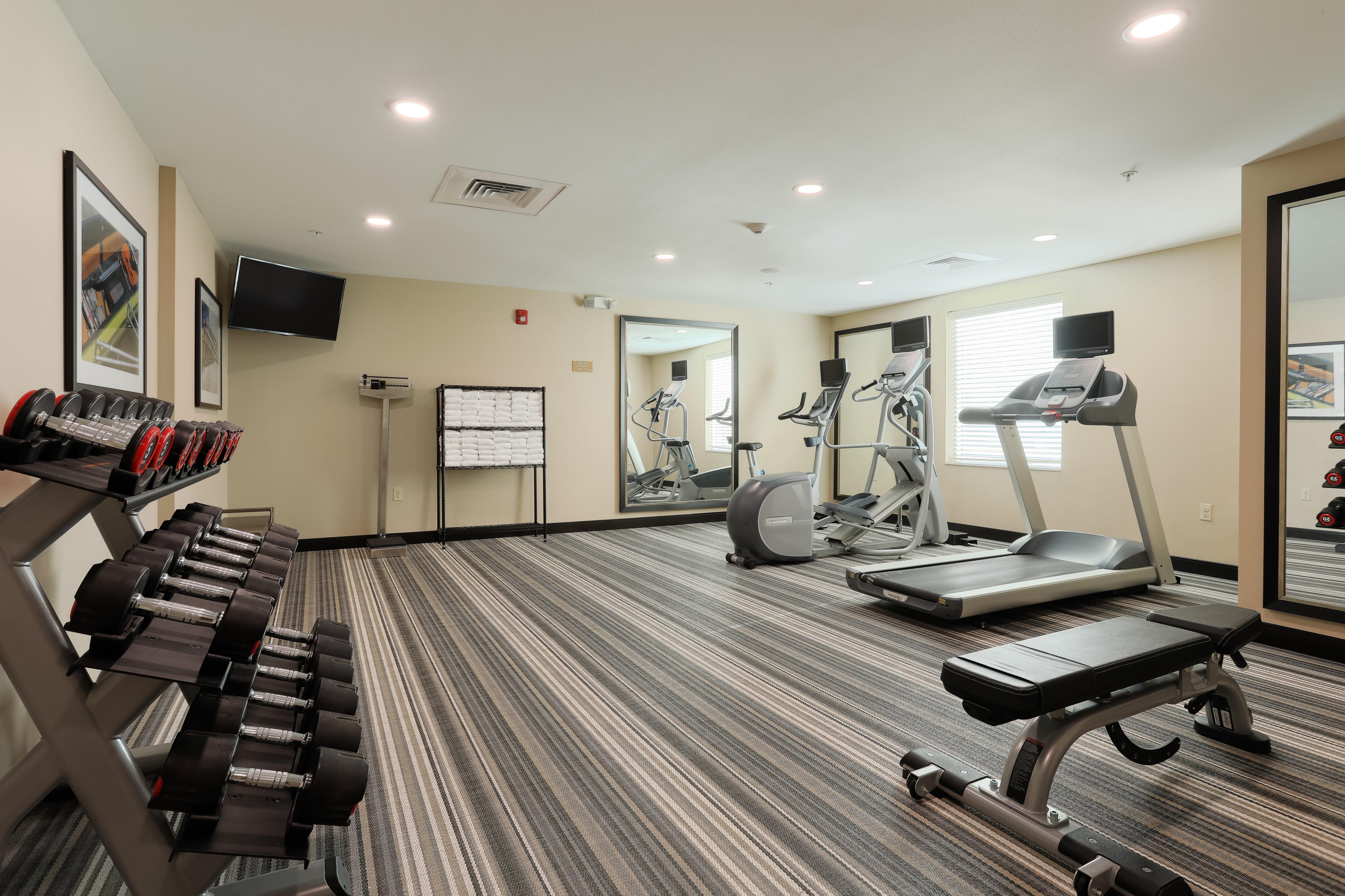 Candlewood Suites Lenexa - Overland Park Area, An Ihg Hotel Exterior photo