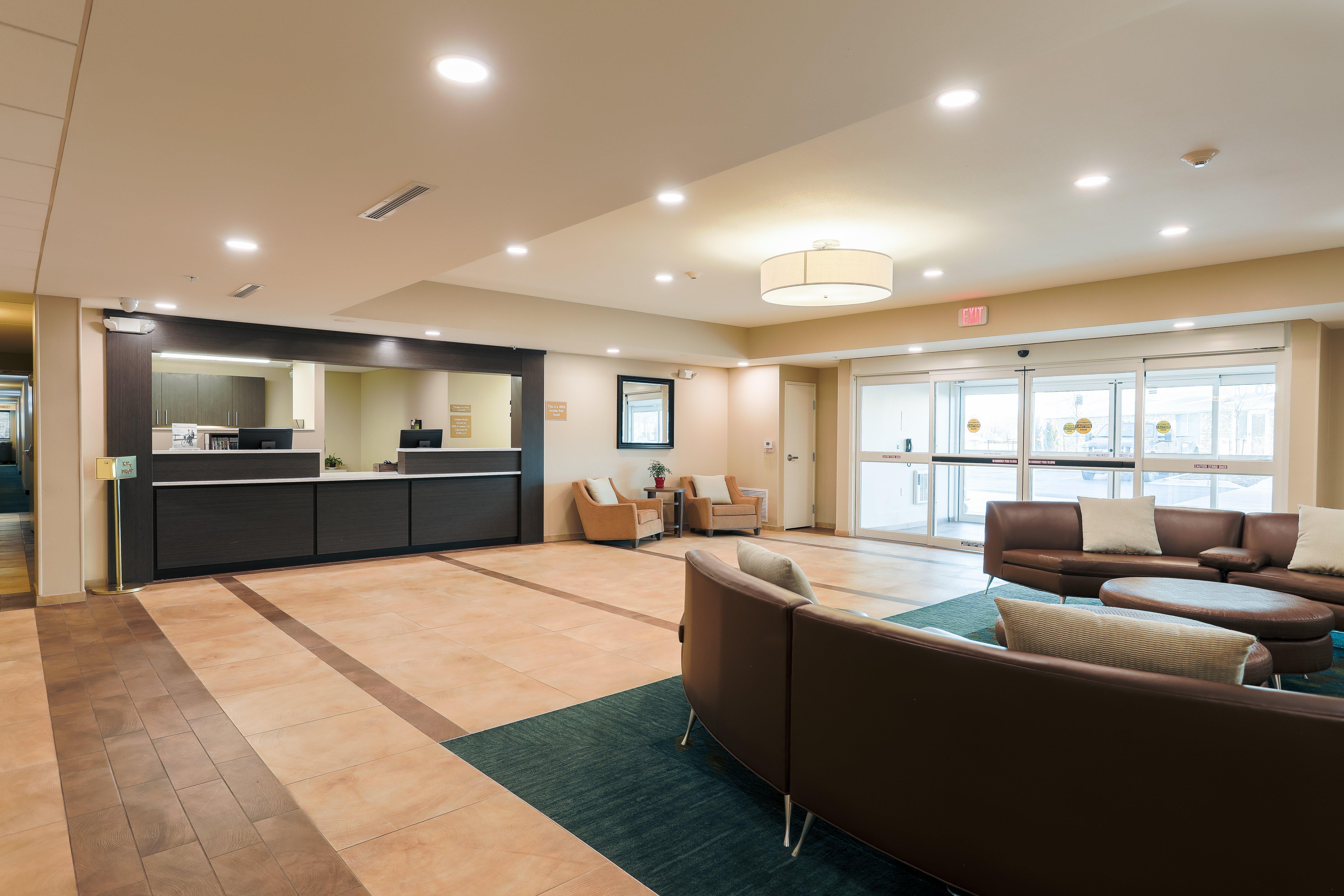 Candlewood Suites Lenexa - Overland Park Area, An Ihg Hotel Exterior photo