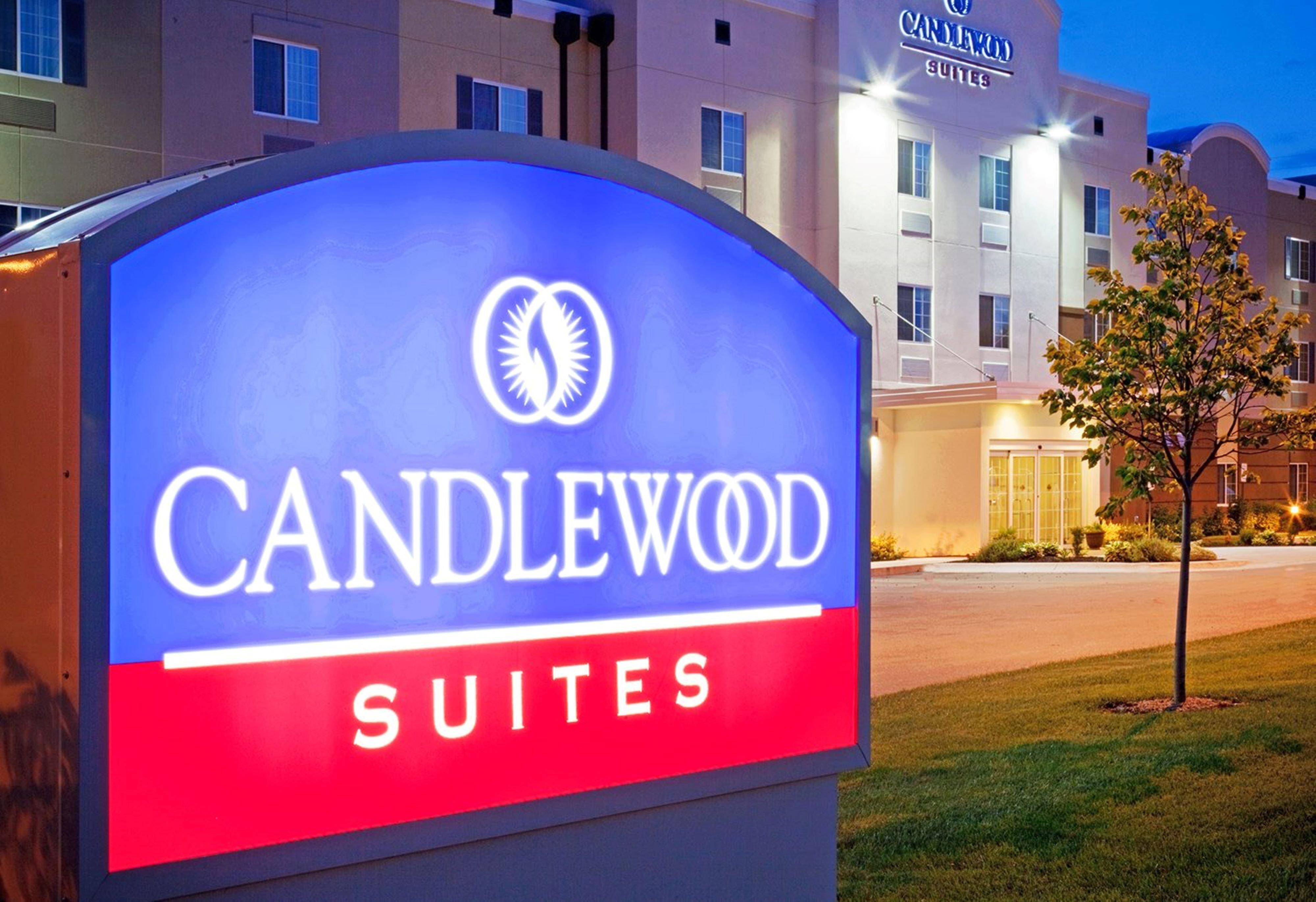 Candlewood Suites Lenexa - Overland Park Area, An Ihg Hotel Exterior photo
